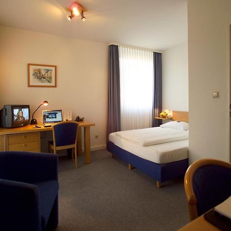 Central Hotel Eschborn Extérieur photo