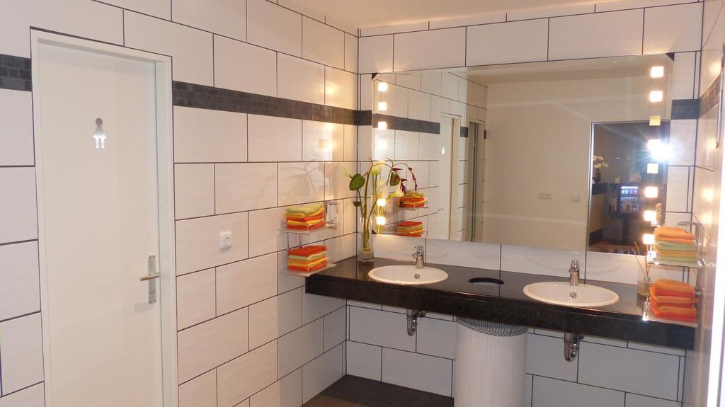 Central Hotel Eschborn Extérieur photo