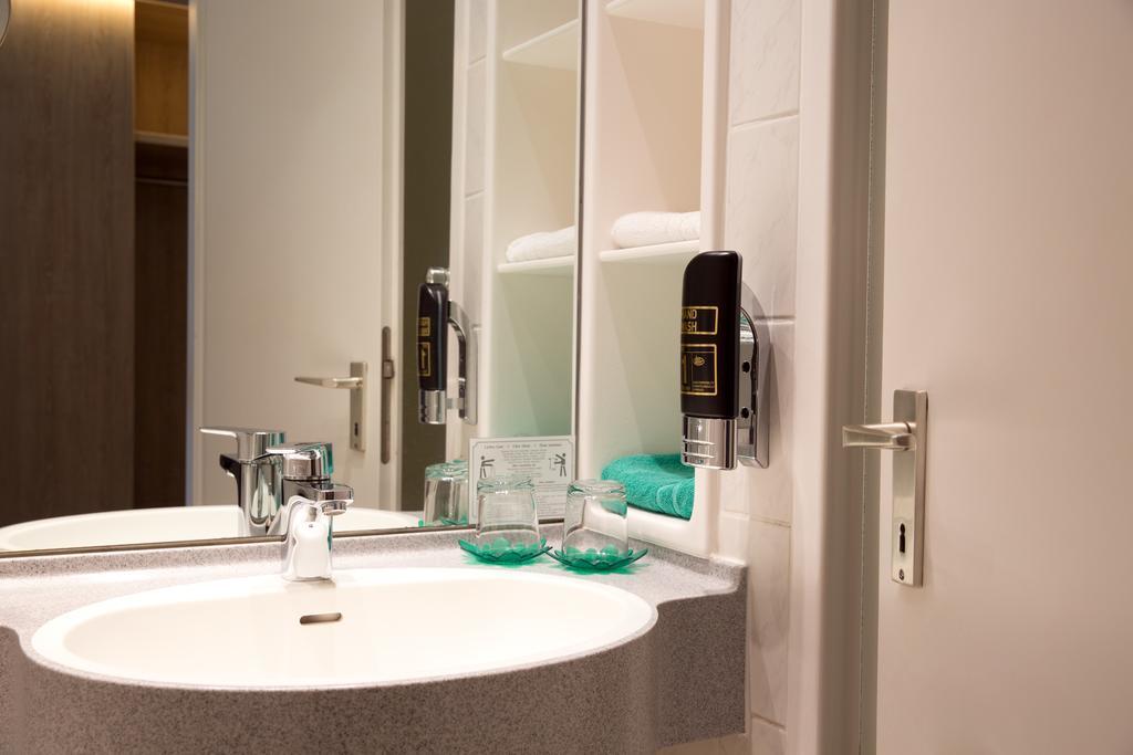 Central Hotel Eschborn Extérieur photo